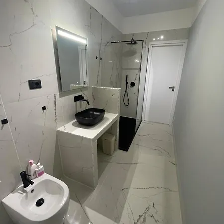 Casa Leone Sea&terrace בוליאסקו
